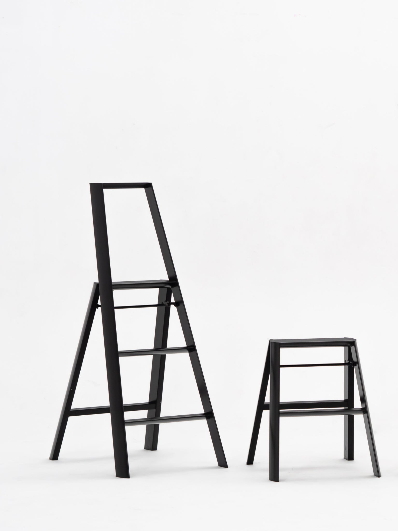 De hasegawa lucano 2 en 3 step opengevouwen in het zwart